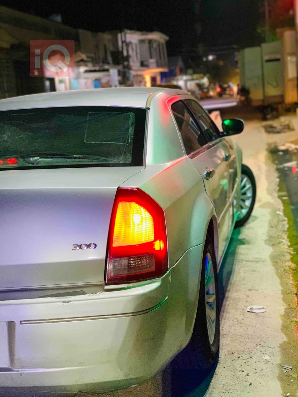 کرایسلەر 300